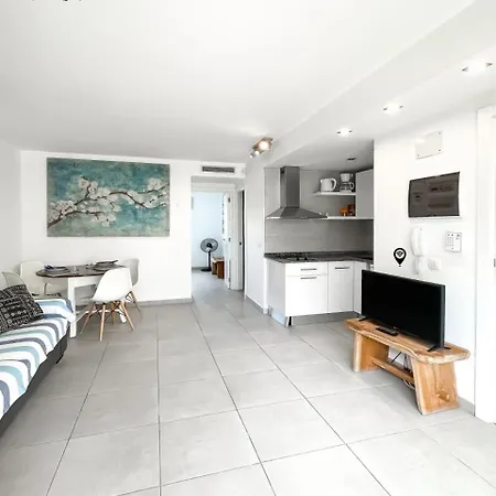 B-rent Sun Cerezo Pool *