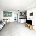 B-rent Sun Cerezo Pool *