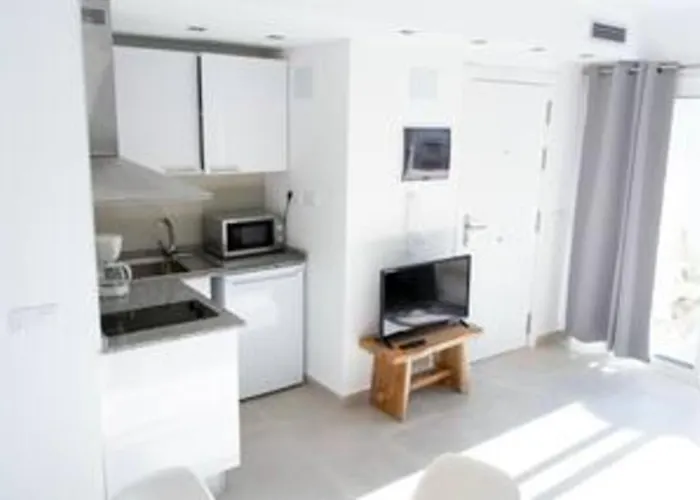 B-rent Sun Cerezo Pool Lejlighed *