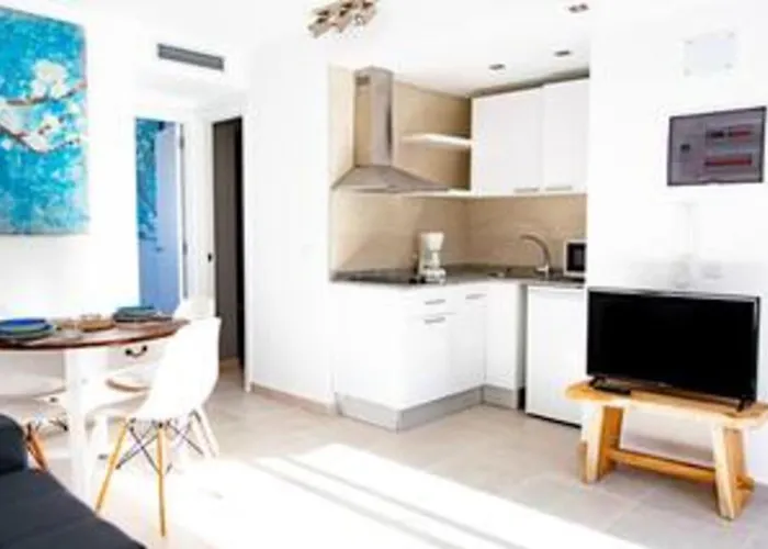 B-rent Sun Cerezo Pool Lejlighed