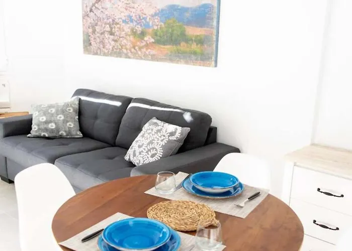 B-rent Sun Cerezo Pool Lejlighed *